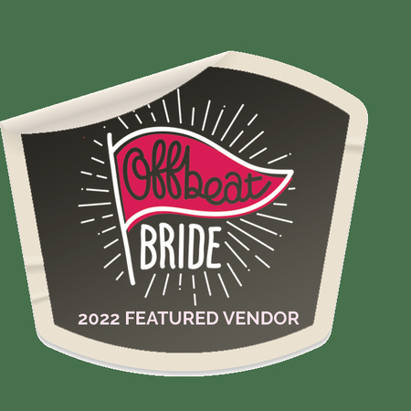 As-seen-on-offbeat-bride-badge-2022-gray